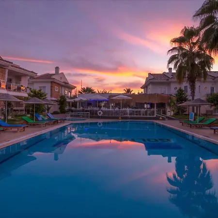 Blue * Φετιγιέ